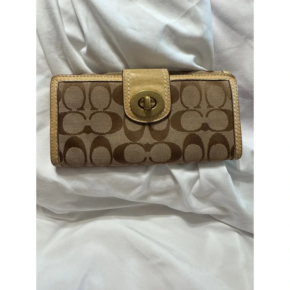 Coach Signature C Jacquard Turnlock Trifold Wallet Brown Tan Light Blue Interior
